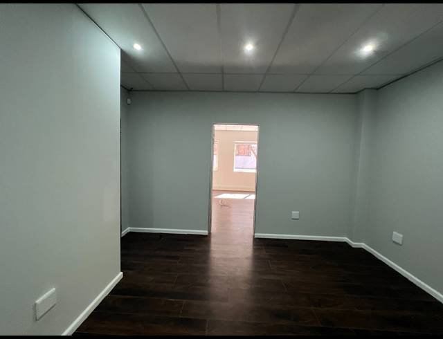 242M² OFFICE TO LET IN ROSEBANK